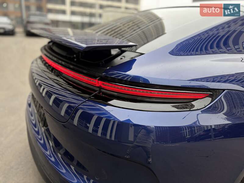 Фастбэк Porsche Panamera 2024 в Киеве фото 57 Фастбэк Porsche Panamera 2024 в Киеве