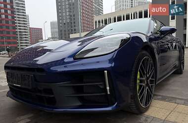 Фастбек Porsche Panamera 2024 в Києві