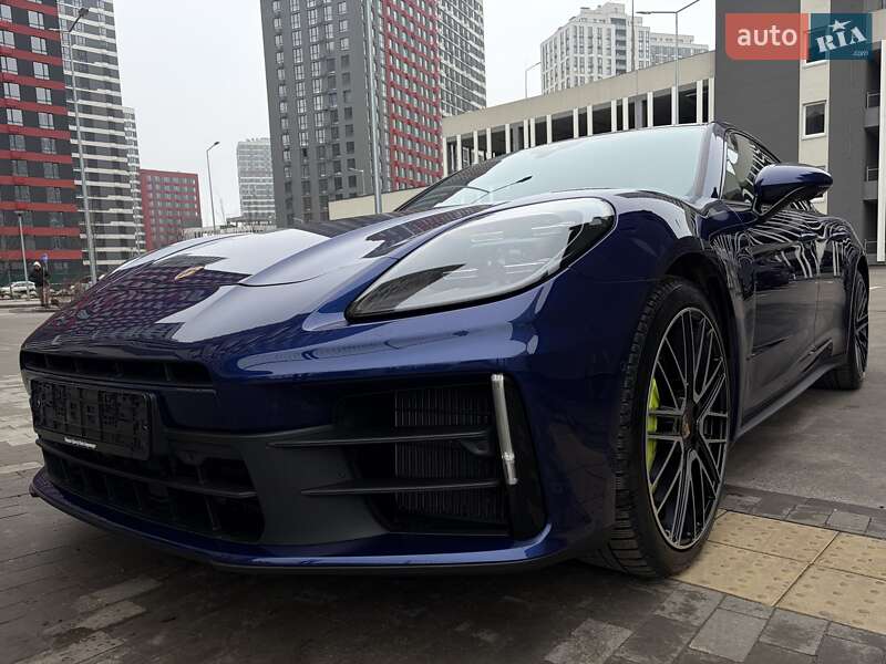 Фастбэк Porsche Panamera 2024 в Киеве фото 77 Фастбэк Porsche Panamera 2024 в Киеве