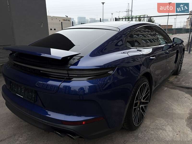 Фастбэк Porsche Panamera 2024 в Киеве фото 89 Фастбэк Porsche Panamera 2024 в Киеве