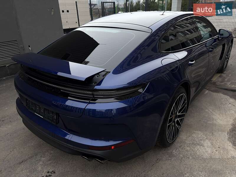 Фастбэк Porsche Panamera 2024 в Киеве фото 91 Фастбэк Porsche Panamera 2024 в Киеве