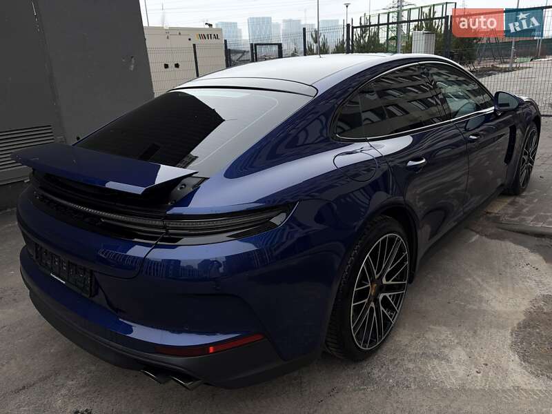 Фастбэк Porsche Panamera 2024 в Киеве фото 93 Фастбэк Porsche Panamera 2024 в Киеве