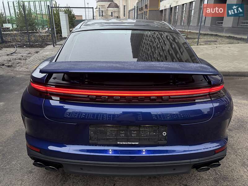 Фастбэк Porsche Panamera 2024 в Киеве фото 163 Фастбэк Porsche Panamera 2024 в Киеве