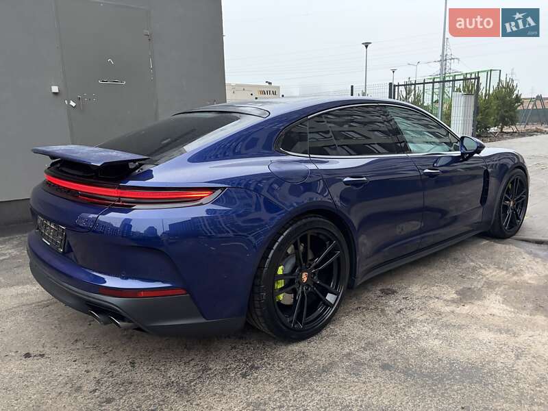 Фастбэк Porsche Panamera 2024 в Киеве фото 168 Фастбэк Porsche Panamera 2024 в Киеве