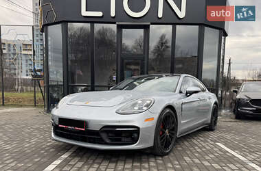 Фастбэк Porsche Panamera 2021 в Львове
