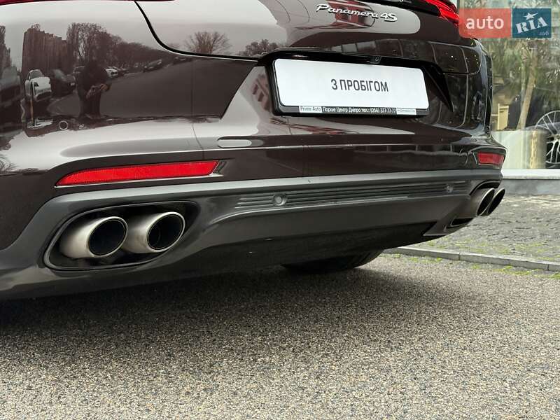 Фастбек Porsche Panamera 2017 в Дніпрі фото 14 Фастбек Porsche Panamera 2017 в Дніпрі