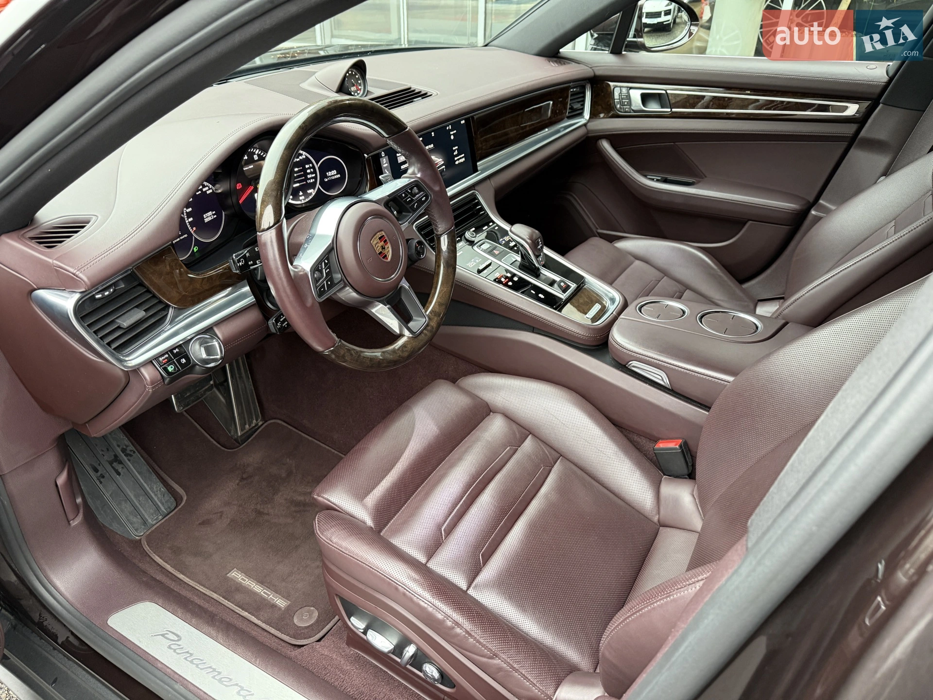2017 Porsche Panamera - мініатюра 22