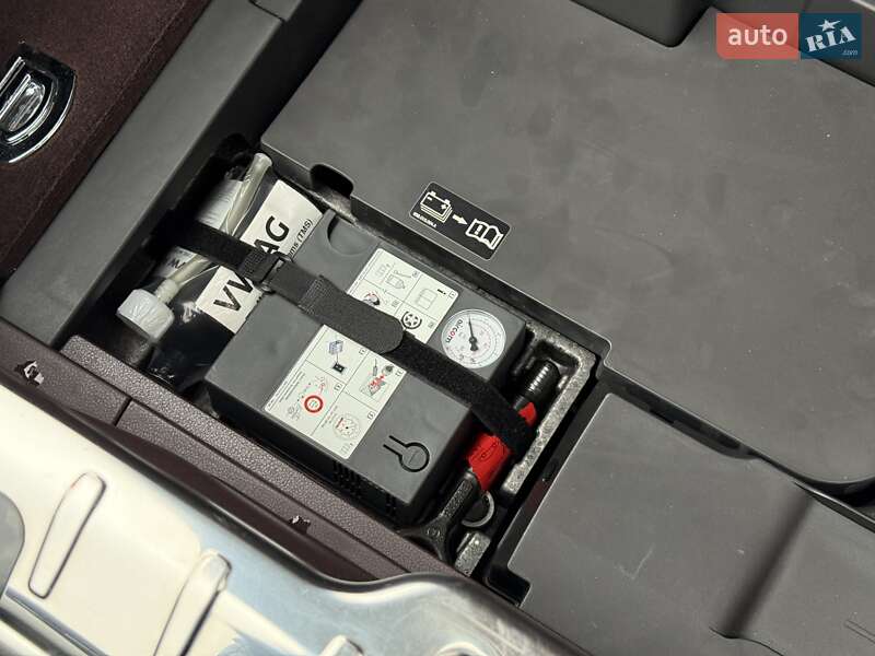 Фастбек Porsche Panamera 2017 в Дніпрі фото 38 Фастбек Porsche Panamera 2017 в Дніпрі