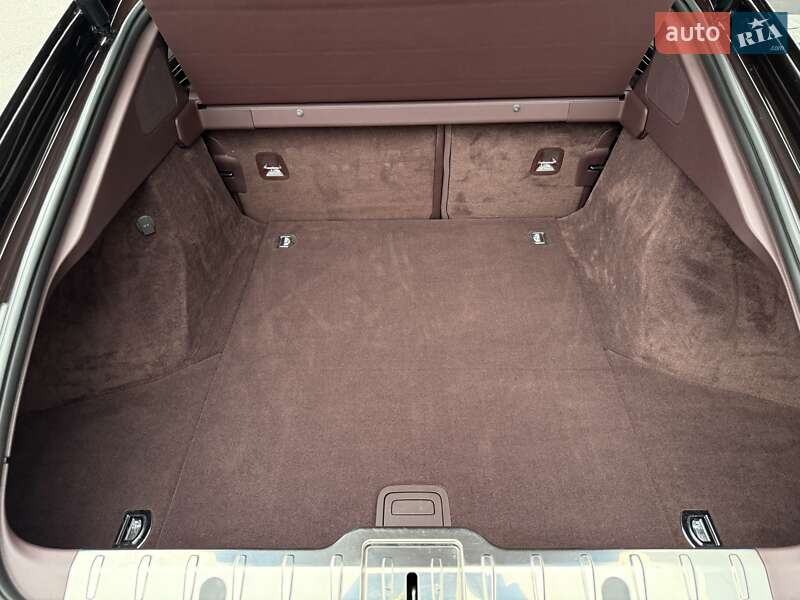 Фастбек Porsche Panamera 2017 в Дніпрі фото 37 Фастбек Porsche Panamera 2017 в Дніпрі