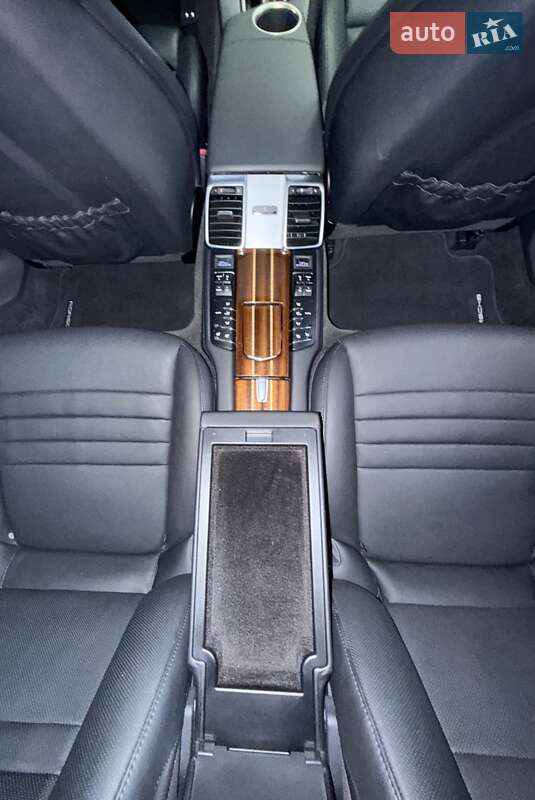 Фастбек Porsche Panamera 2016 в Києві