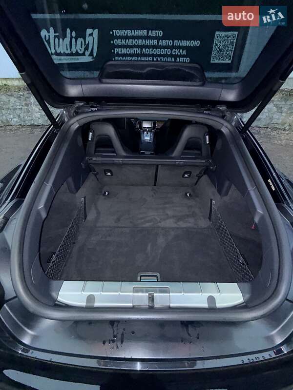 Фастбек Porsche Panamera 2016 в Києві