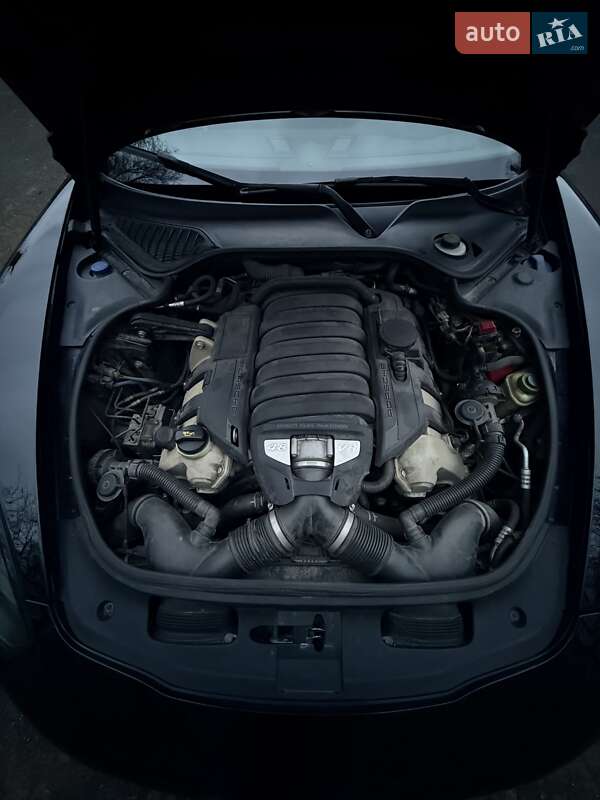 Фастбек Porsche Panamera 2016 в Києві