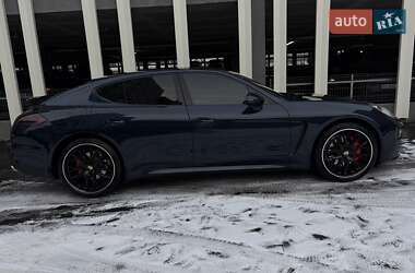 Фастбек Porsche Panamera 2013 в Києві