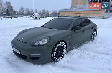 Фастбек Porsche Panamera 2011 в Харкові
