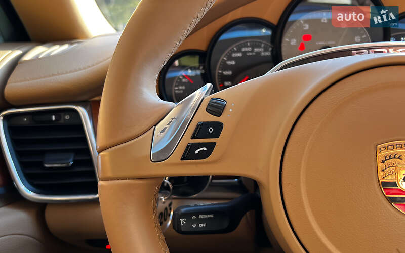 Фастбэк Porsche Panamera 2013 в Львове