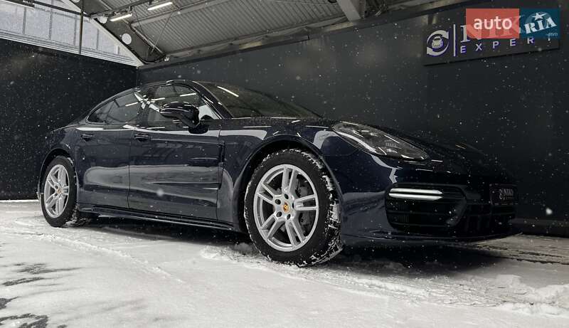 Фастбэк Porsche Panamera 2017 в Киеве фото 19 Фастбэк Porsche Panamera 2017 в Киеве