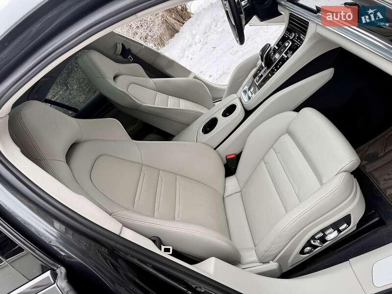 Фастбэк Porsche Panamera 2017 в Киеве фото 57 Фастбэк Porsche Panamera 2017 в Киеве