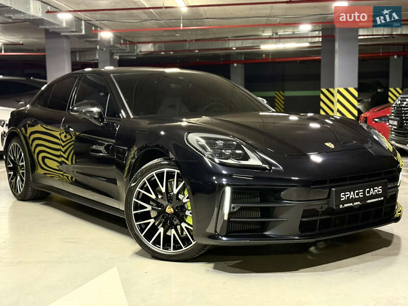 Porsche Panamera 2024