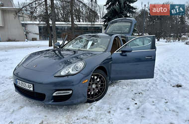 Фастбек Porsche Panamera 2010 в Києві