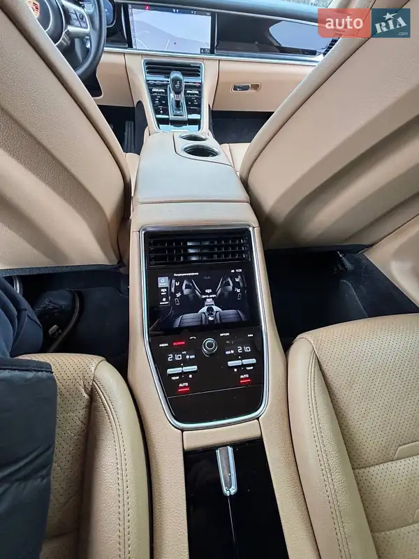 Porsche Panamera 2017 VIN WP0ZZZ97ZHL100372 фото оголошення 9 з 39
