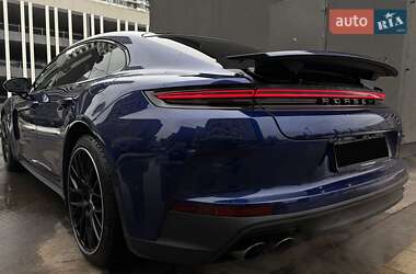 Фастбек Porsche Panamera 2024 в Києві