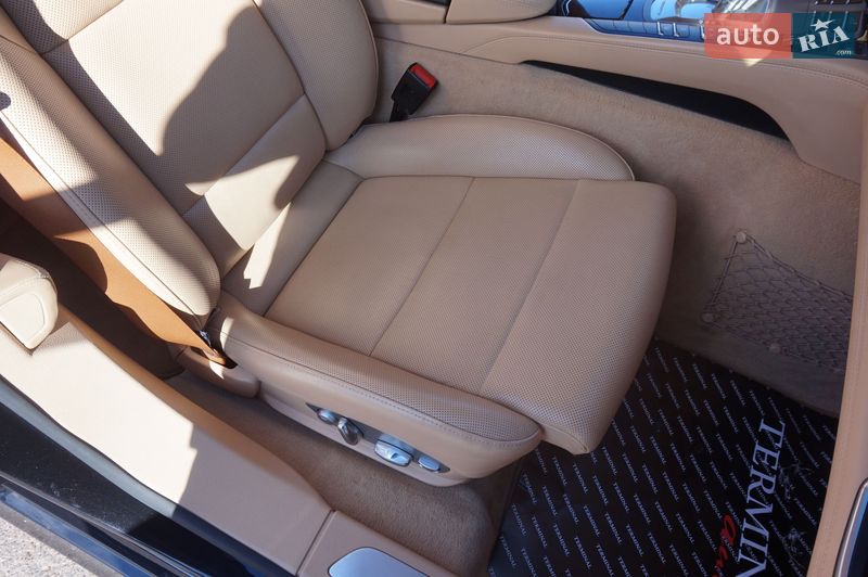 Фастбэк Porsche Panamera 2013 в Одессе