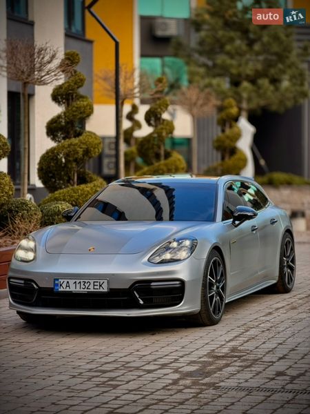Porsche Panamera 2018