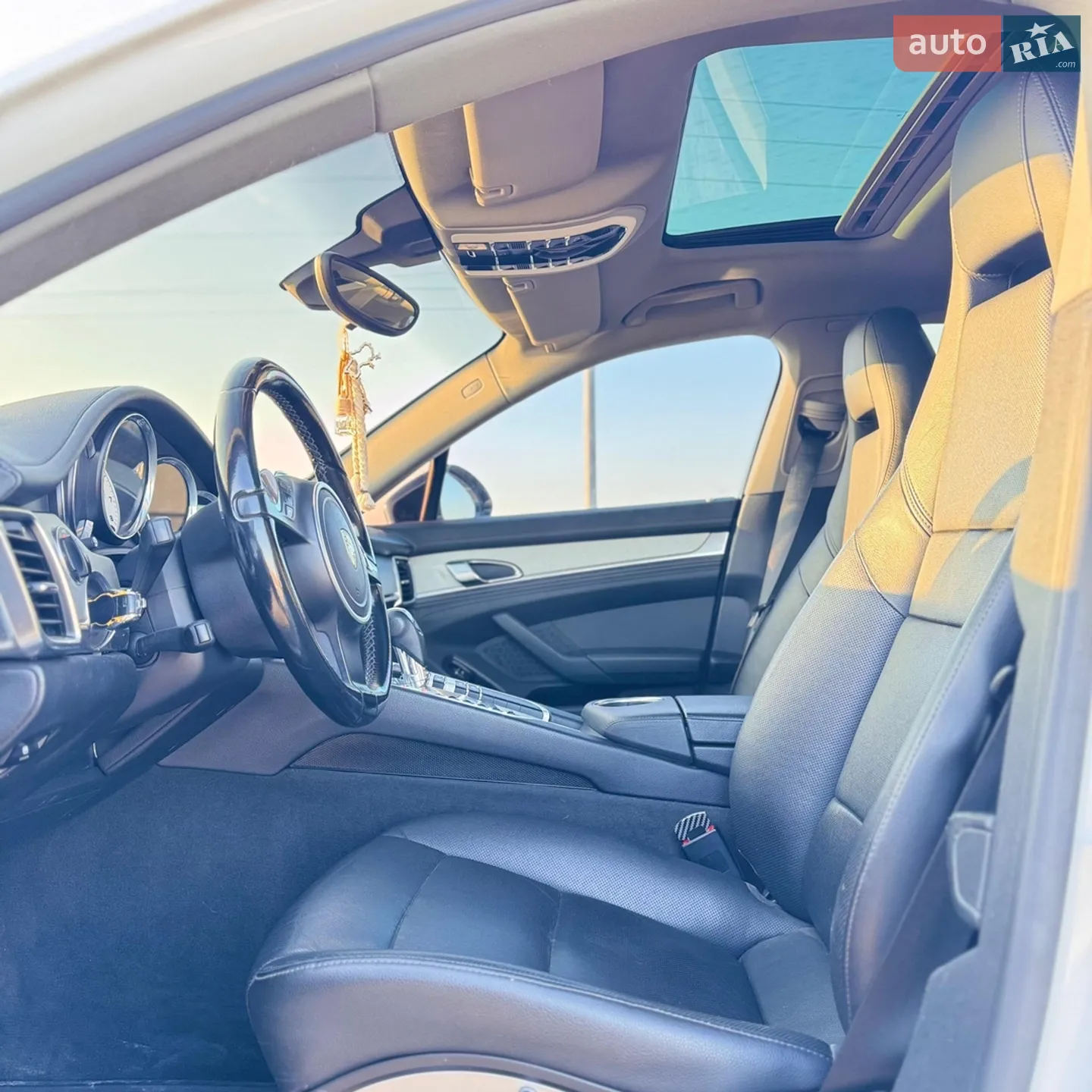 2010 Porsche Panamera - мініатюра 19