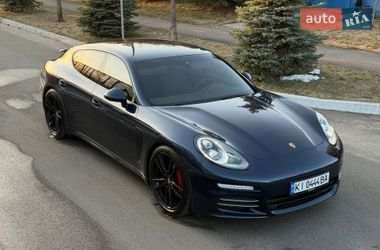 Фастбэк Porsche Panamera 2013 в Киеве
