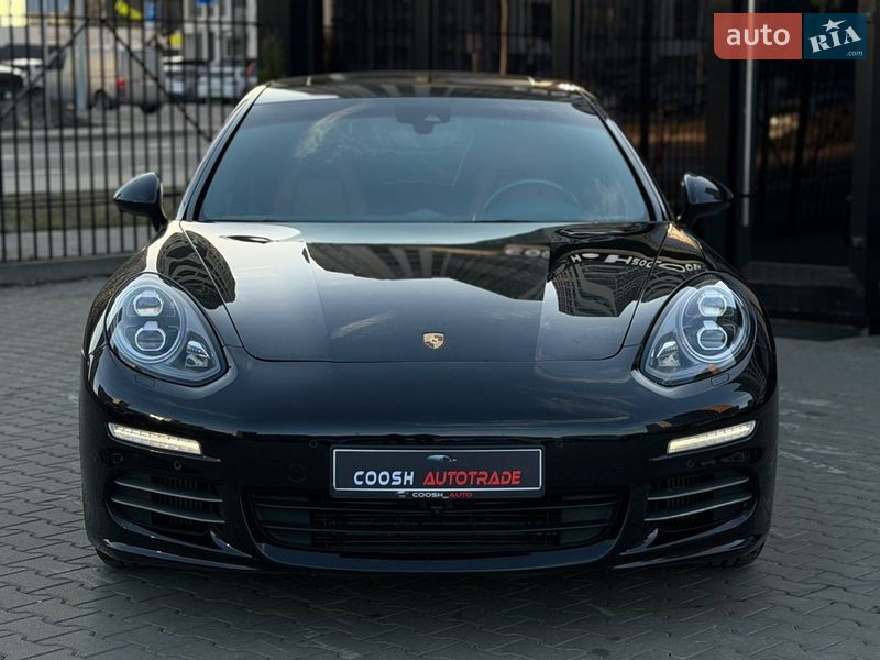Фастбек Porsche Panamera 2013 в Києві