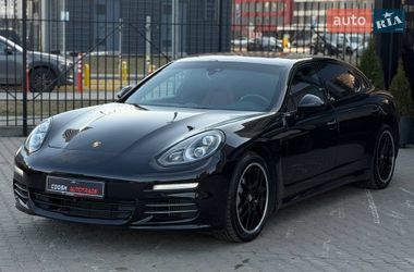 Фастбэк Porsche Panamera 2013 в Киеве