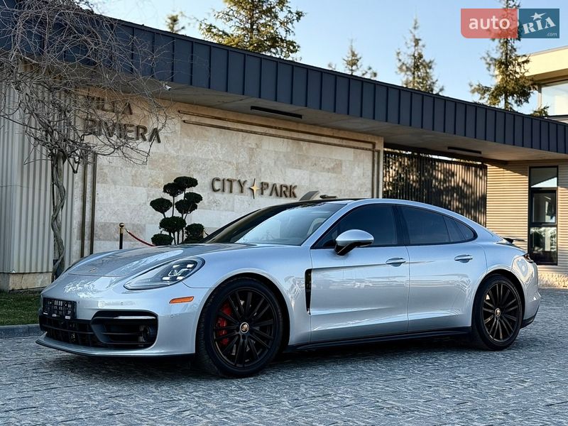 Фастбэк Porsche Panamera 2021 в Львове