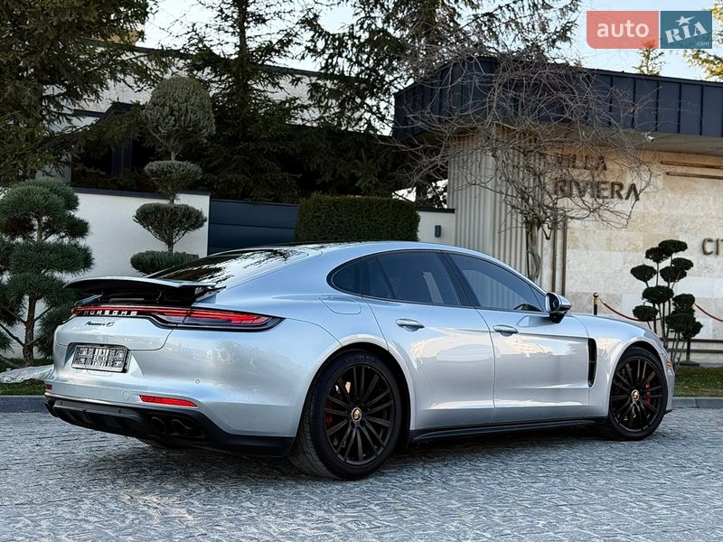 Фастбэк Porsche Panamera 2021 в Львове