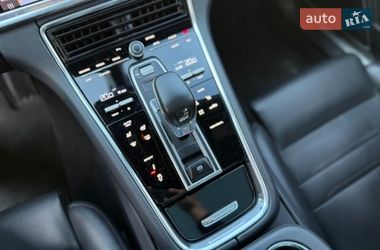 Фастбэк Porsche Panamera 2021 в Львове