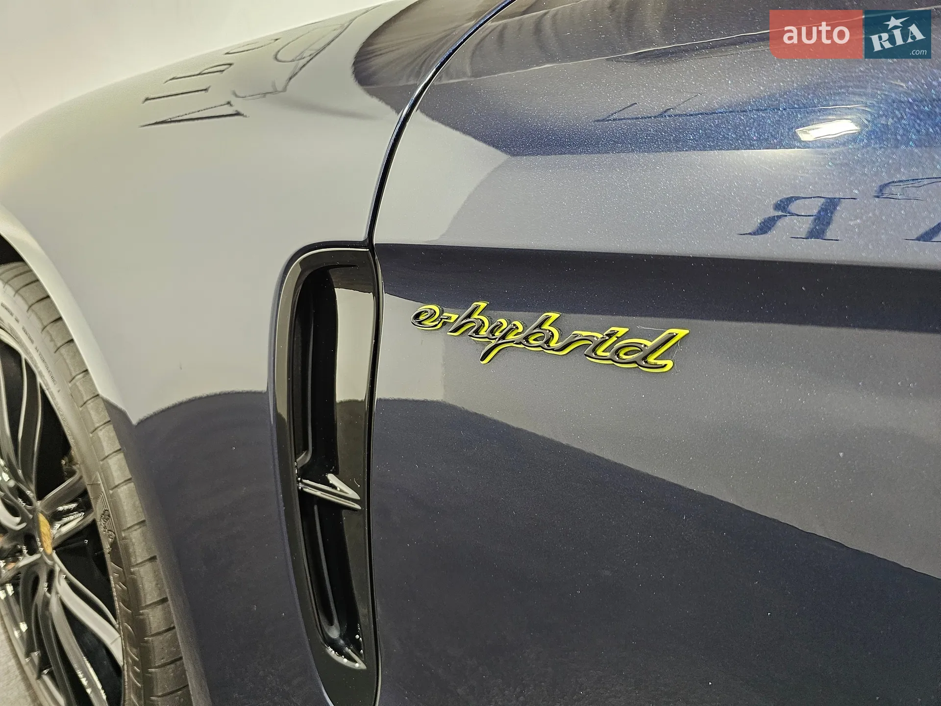 2017 Porsche Panamera - мініатюра 52