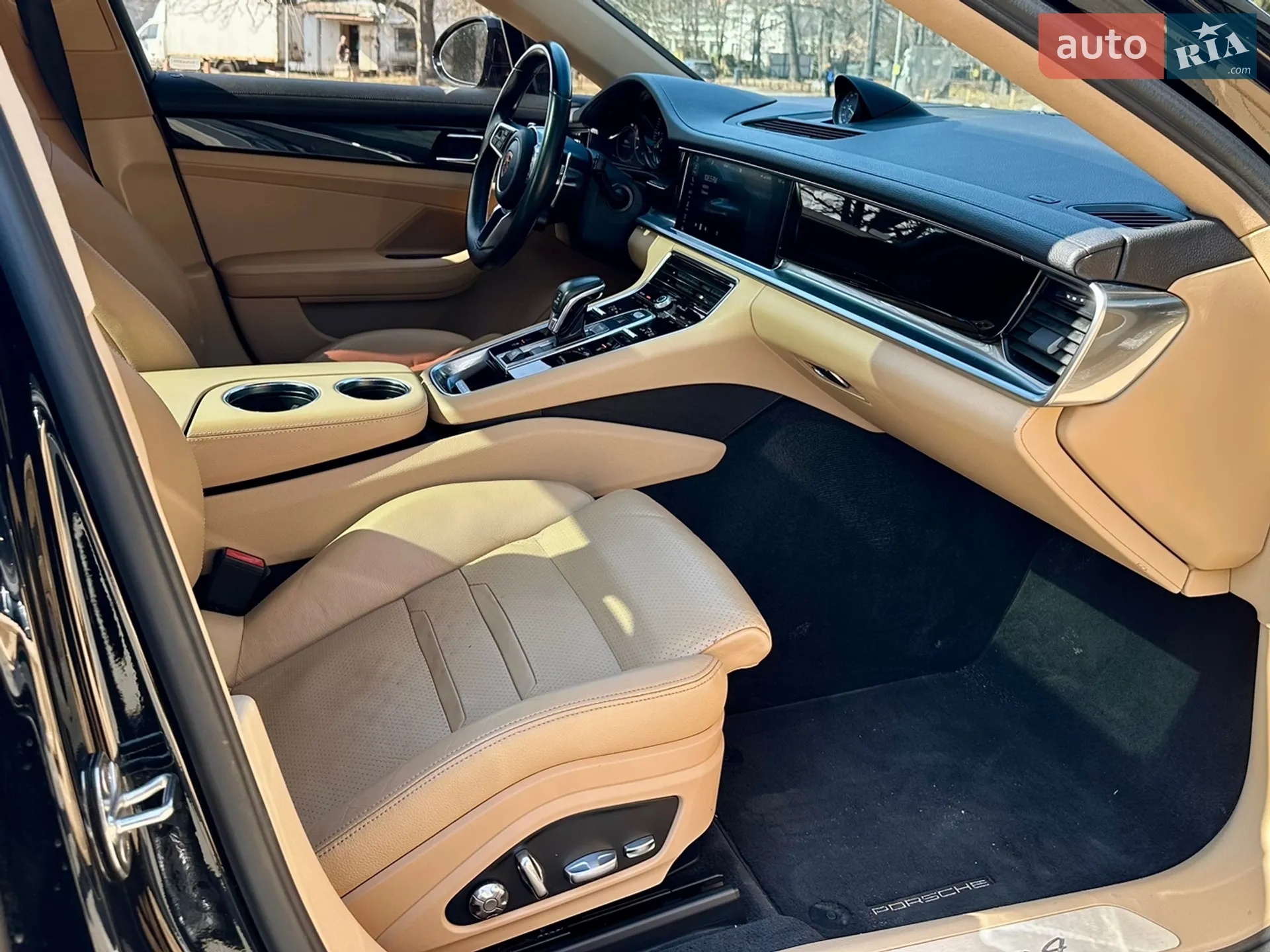 2017 Porsche Panamera - мініатюра 23