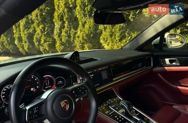 Фастбэк Porsche Panamera 2017 в Одессе