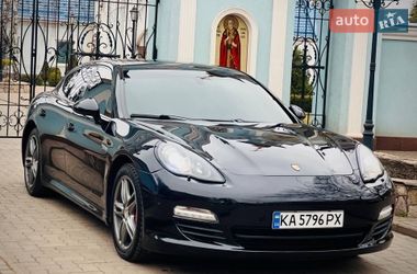 Фастбэк Porsche Panamera 2012 в Кривом Роге