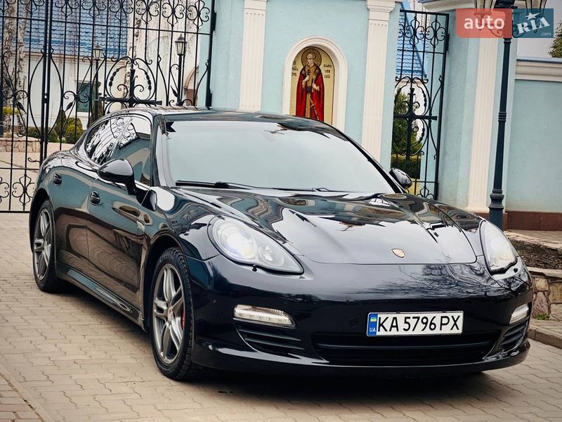 Porsche Panamera 2012