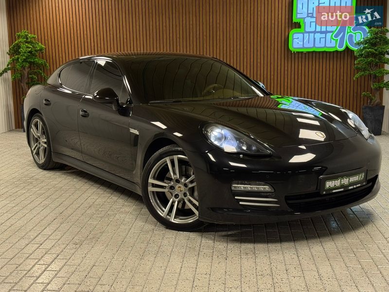Porsche Panamera 2012