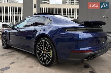 Фастбек Porsche Panamera 2024 в Києві