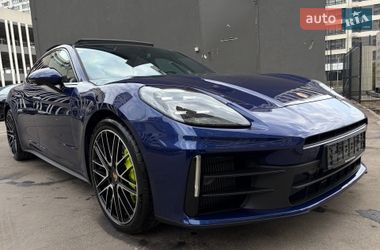 Фастбек Porsche Panamera 2024 в Києві