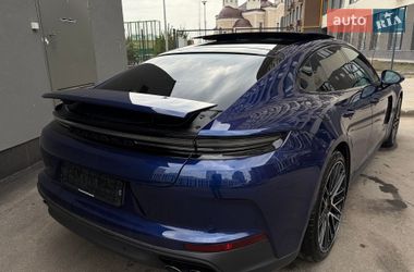 Фастбек Porsche Panamera 2024 в Києві