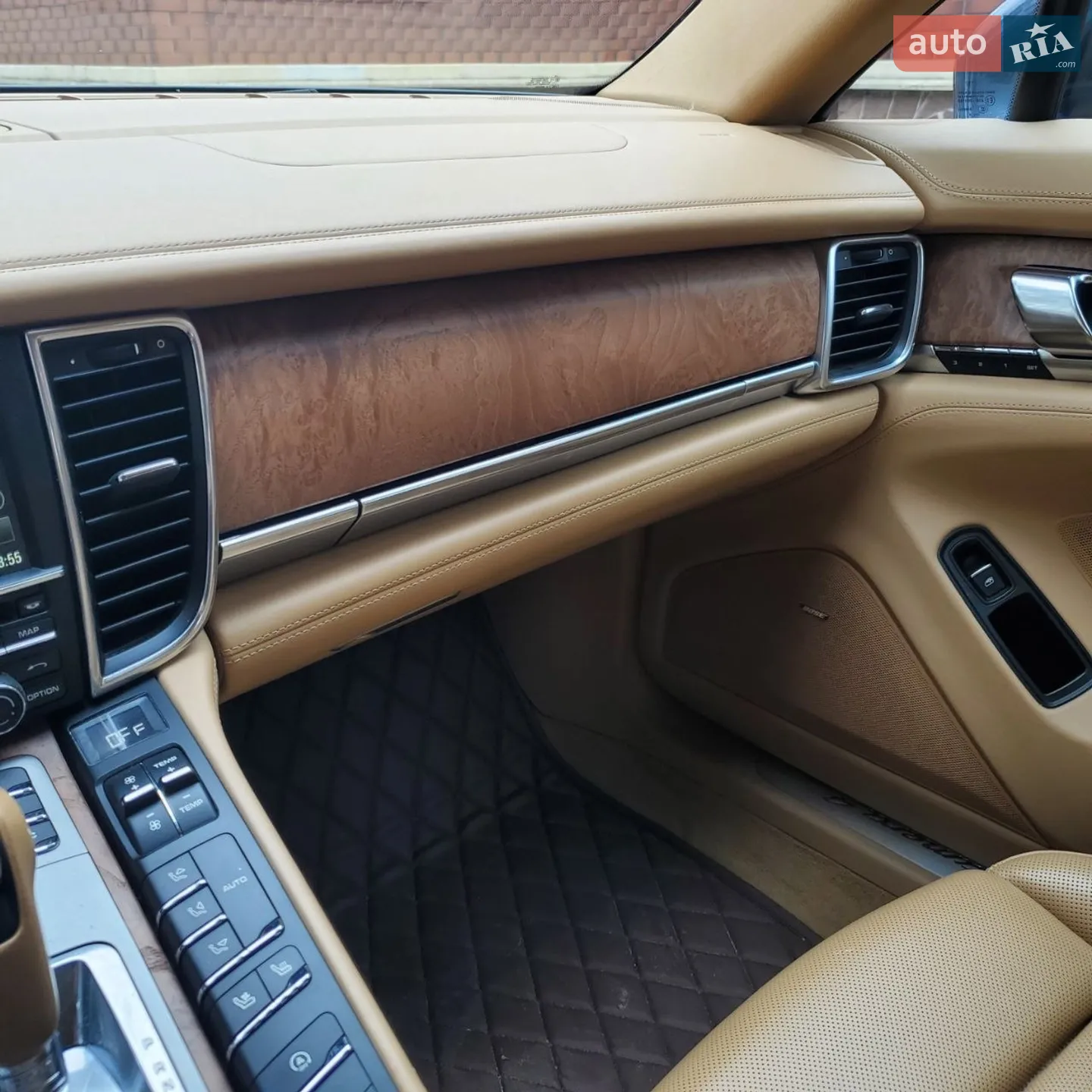 2013 Porsche Panamera - мініатюра 26