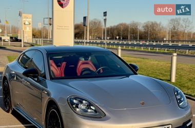 Фастбэк Porsche Panamera 2020 в Киеве