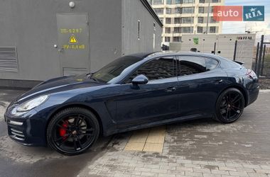 Фастбэк Porsche Panamera 2013 в Киеве