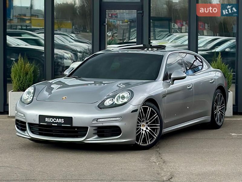 Porsche Panamera 2015