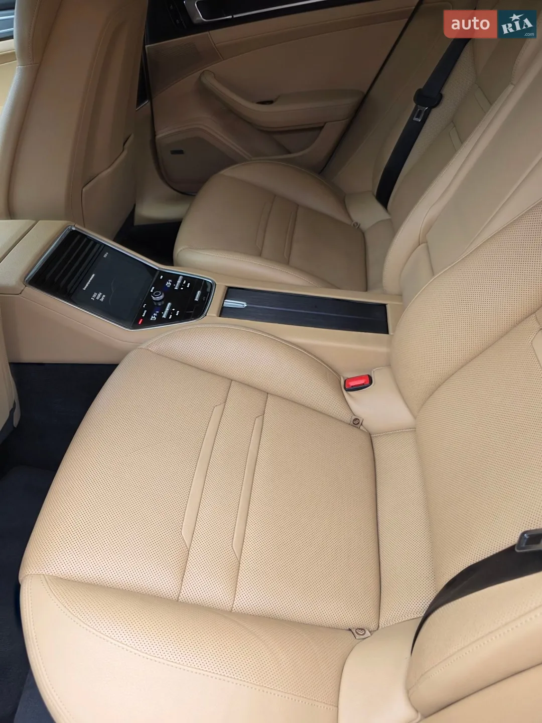 2019 Porsche Panamera - мініатюра 39