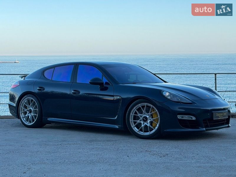 Porsche Panamera 2011