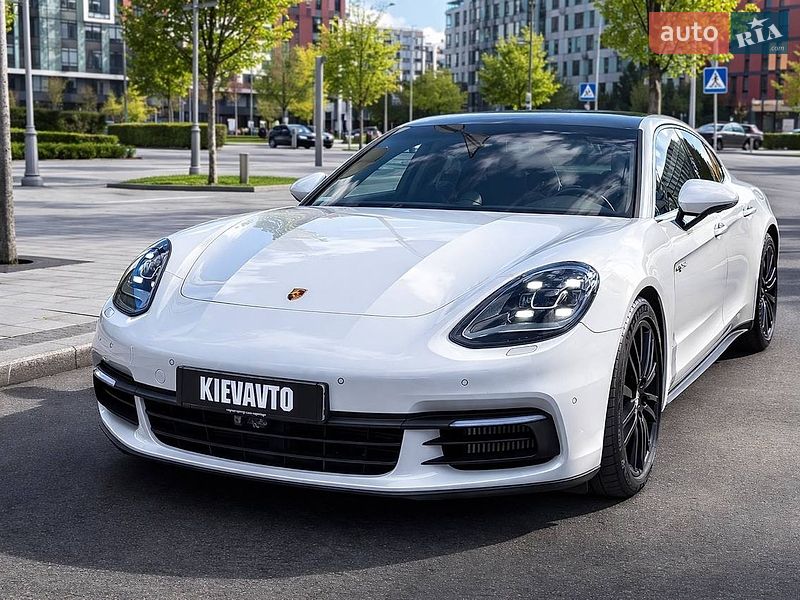 Porsche Panamera 2018